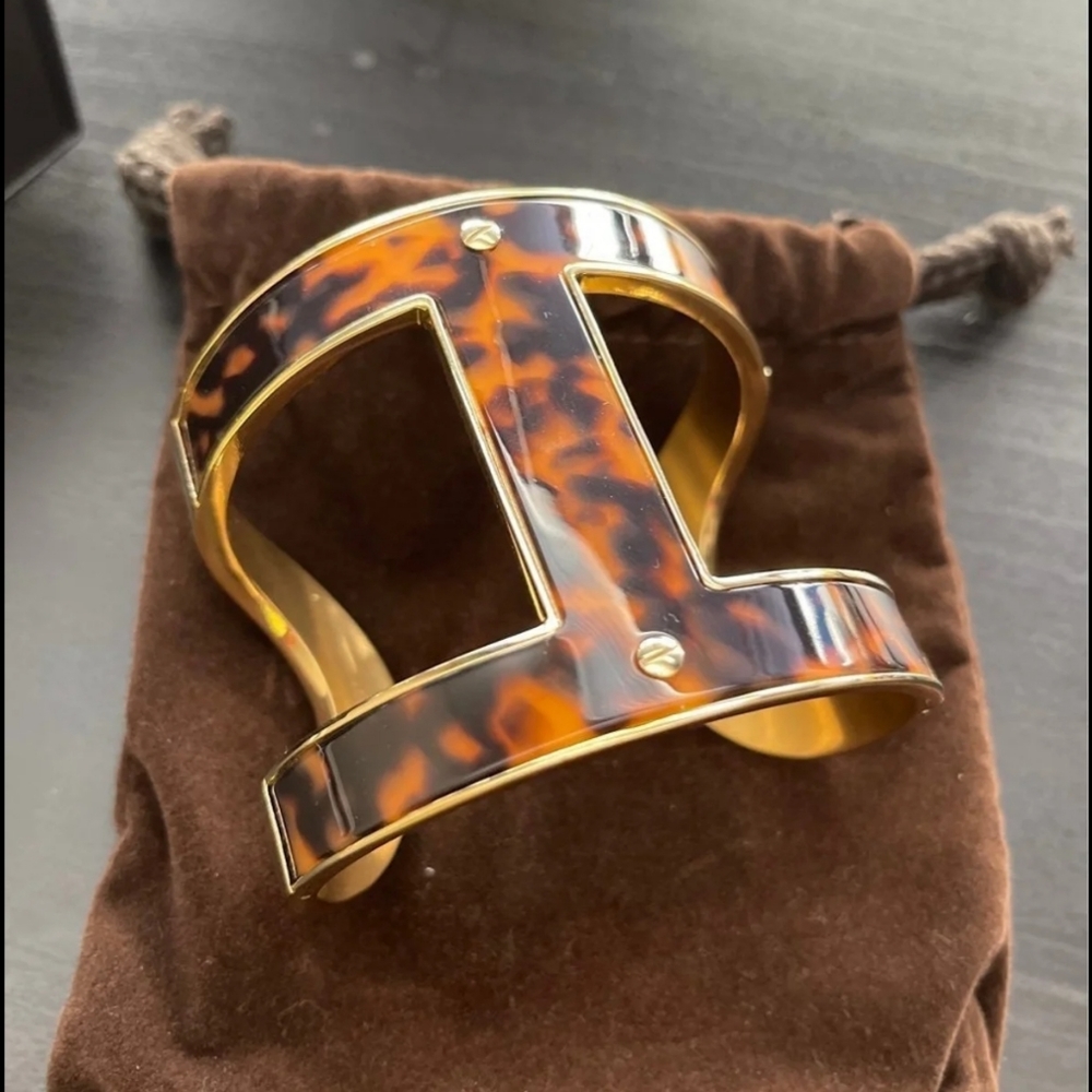 SALE ☀️💥🔆 Michael Kors NWoT Tortoise and Gold Cuff